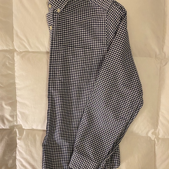 Men's GAP Navy Checkered Button Down Shirt - Picture 9 of 16